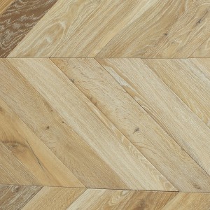 European Oak, French Herringbone Venice, Brushed, Planed, Smoked, Varnished, Grade Abcd, 15-4x90x510mm