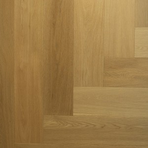 Paraboschi Oak, Natural UV Varnished, AB Grade, 15-4x190x1200mm (Random or Italian Herringbone Installation)
